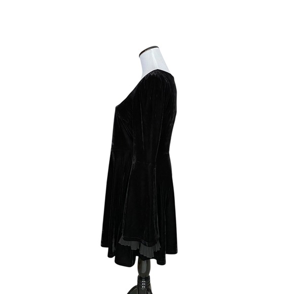 Killstar Black Velvet Romantic Goth Long Flared Sleeve Dress Size L Vamp Witchy - Picture 6 of 12